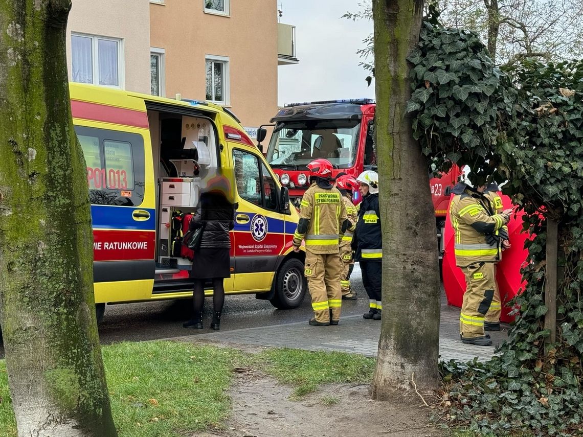 Nieprzytomny mężczyzna w aucie. Akcja służb na Podmiejskiej