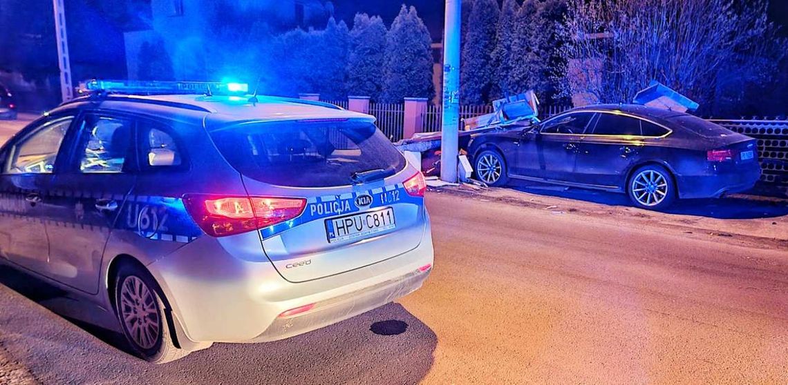 Nietrzeźwy kaliszanin rozbił drogie audi i zrobił demolkę na drodze