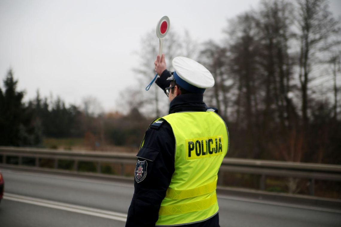 Nietrzeźwy motorowerzysta próbował uciec policji