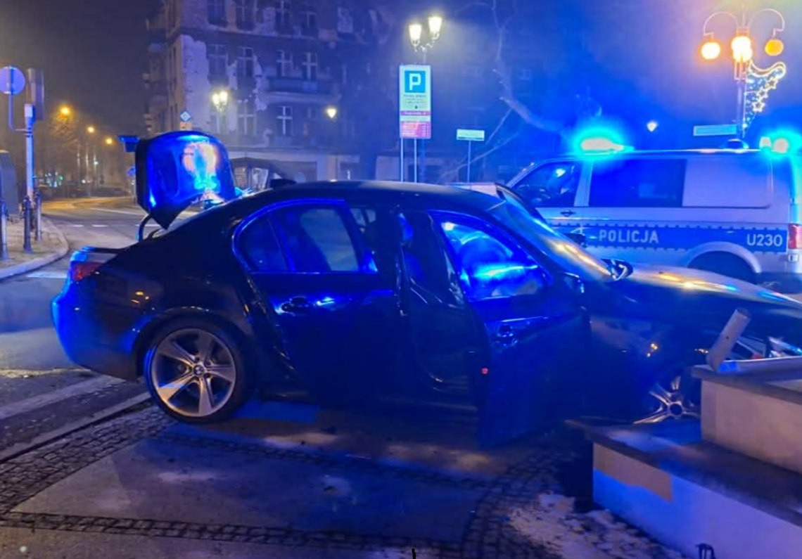 Nocny rajd BMW po Kaliszu. Tak zakończył „gościnne występy” Nocny rajd BMW po Kaliszu. Tak zakończył „gościnne występy”