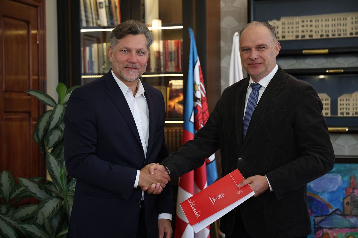 Nowa twarz w kaliskim samorządzie. Prowadził wielomilionowe inwestycje
