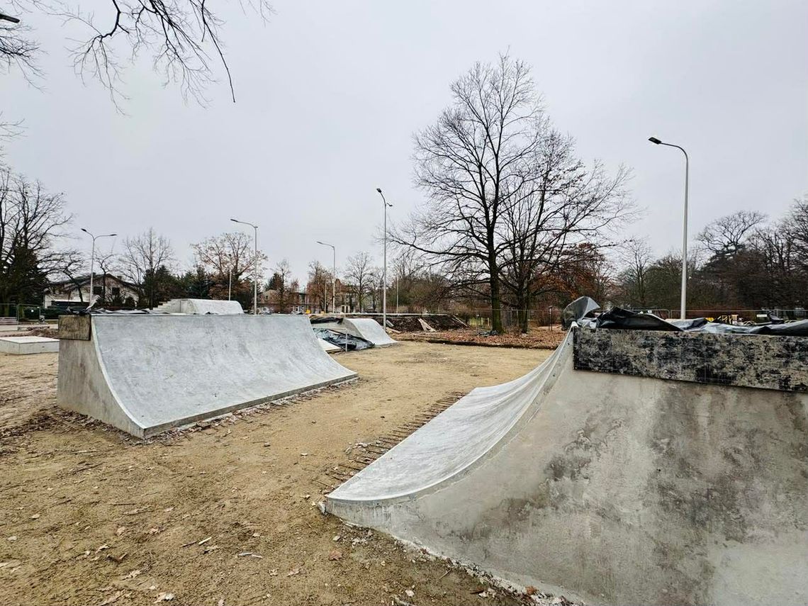 Nowy bowl i więcej przestrzeni. Trwa rozbudowa obiektu