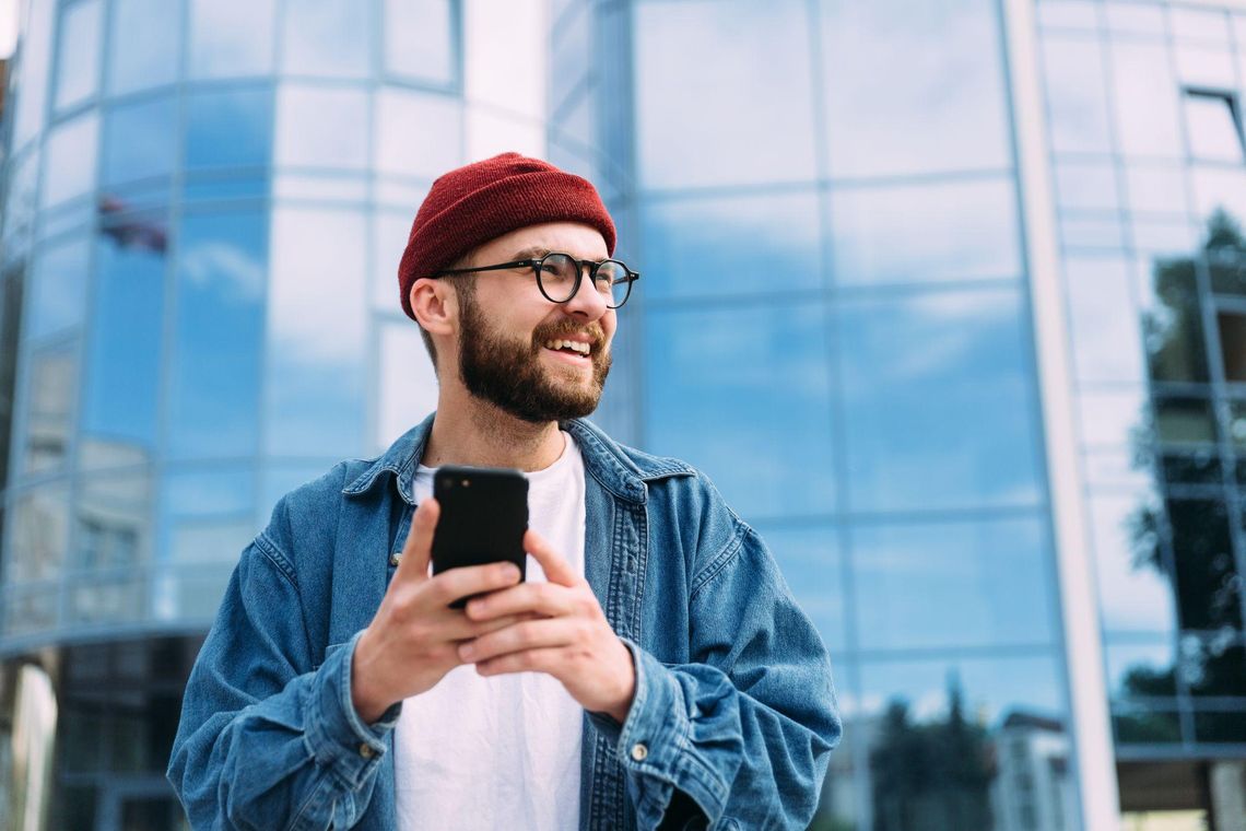 Nowy smartfon na własnych warunkach – czy warto kupić telefon bez abonamentu i wybrać ofertę na kartę? Nowy smartfon na własnych warunkach – czy warto kupić telefon bez abonamentu i wybrać ofertę na kartę?
