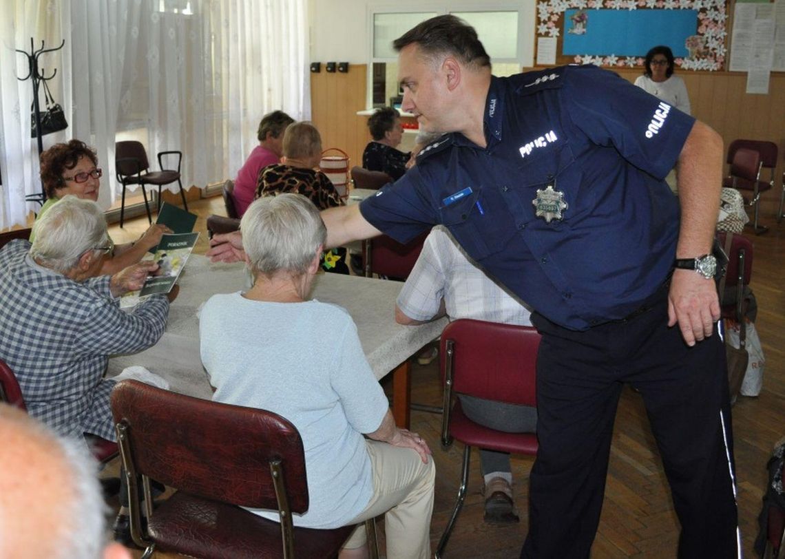 O bezpieczeństwie z seniorami ZDJĘCIA