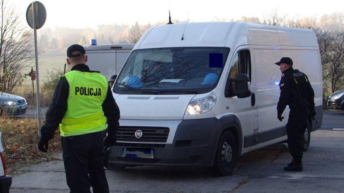 Obława za gwałcicielem. Policja ustawia blokady