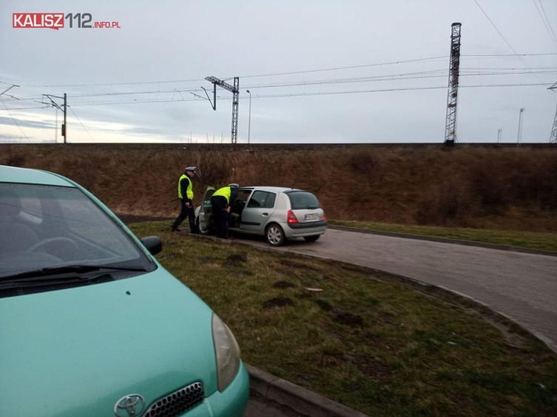 Obywatelskie zatrzymanie przy ul. Wrocławskiej. Kierowca wydmuchał 2 promile ZDJĘCIA