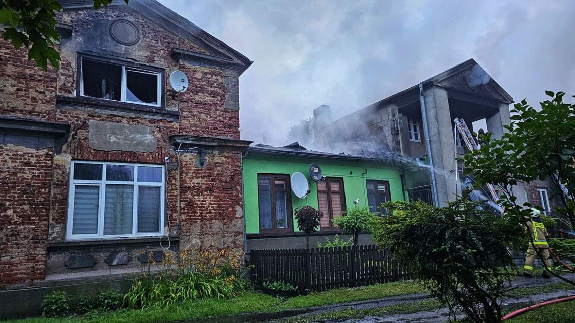 Ogień rozprzestrzeniał się błyskawicznie... 20 osób bez dachu nad głową