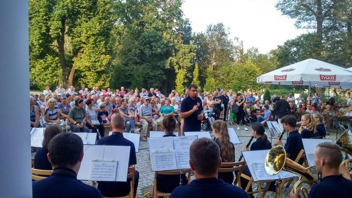 Orkiestry dęte z gminy Opatówek na festiwalu w Puławach ZDJĘCIA