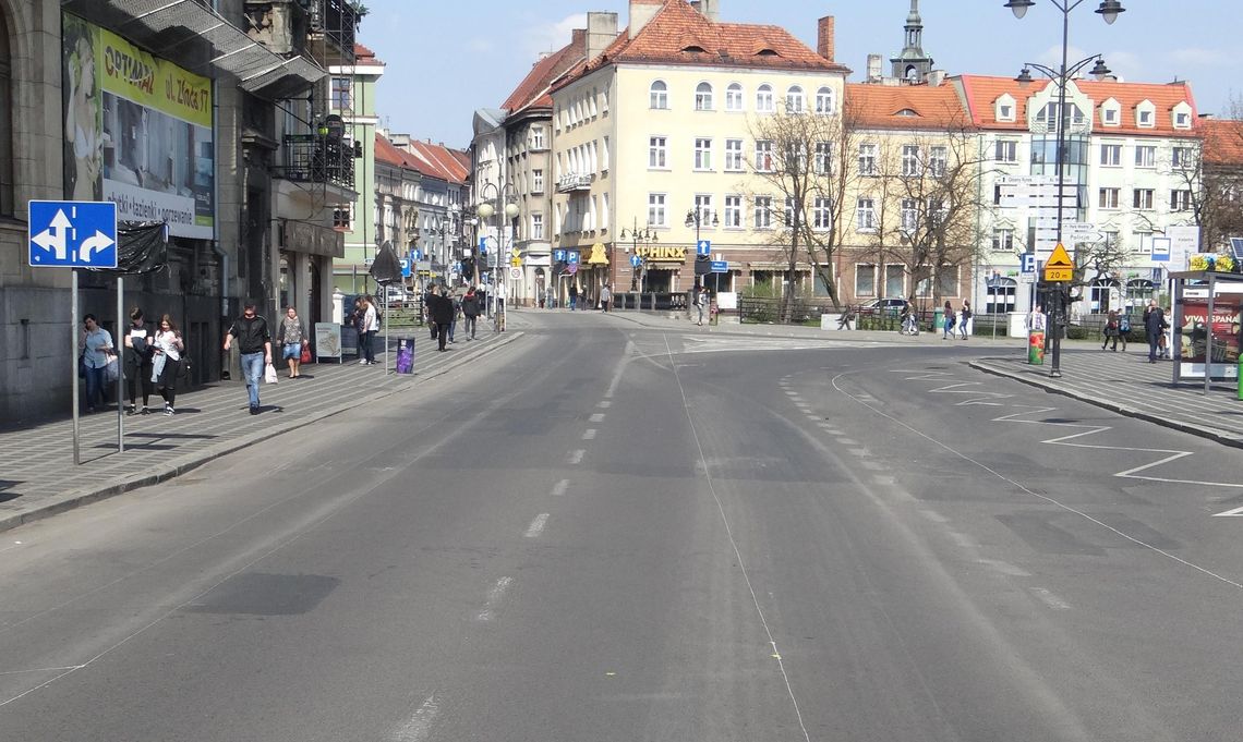 Ostatnie prace na Śródmiejskiej. Znamy termin zakończenia budowy ścieżki rowerowej