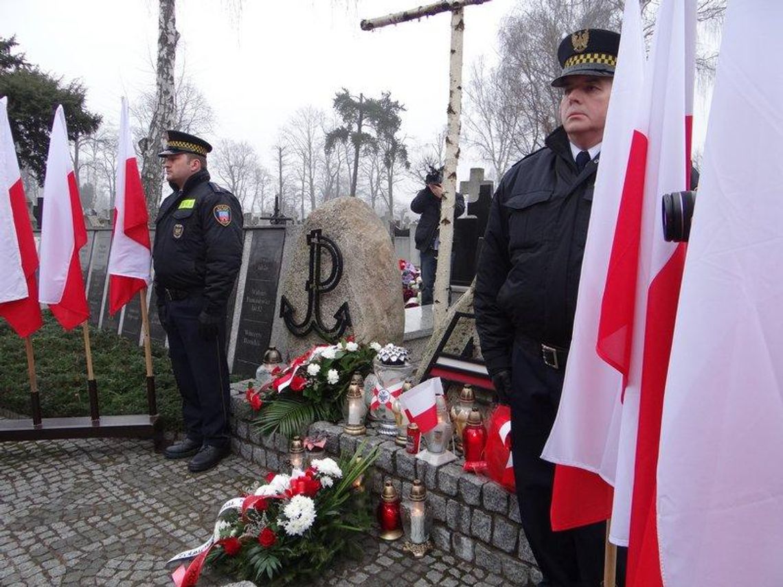 Pamięci pomordowanych w lesie skarszewskim ZDJĘCIA