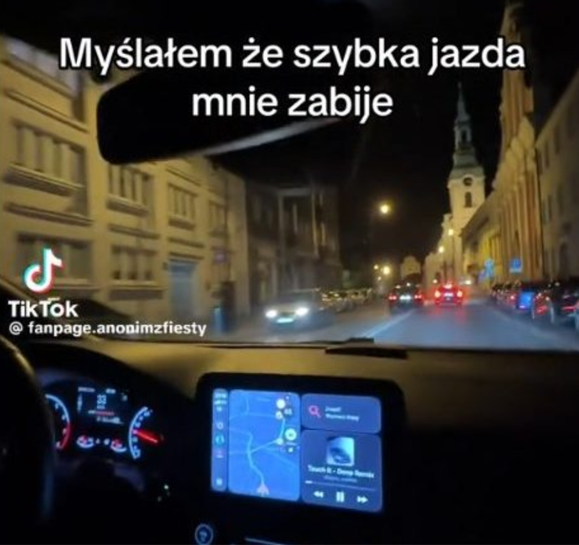 Pędził nocą ulicami Kalisza. Wszystko nagrał i opublikował na TikToku 𝑾𝑰𝑫𝑬𝑶