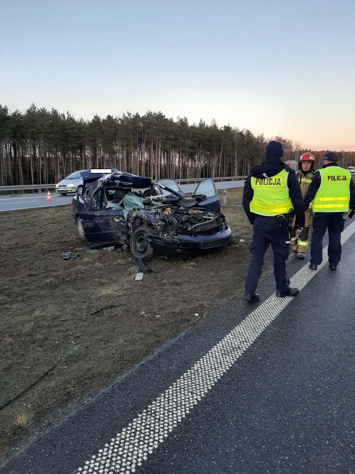 Pijany rozbił się na ekspresówce. Próbował wyprzedzać