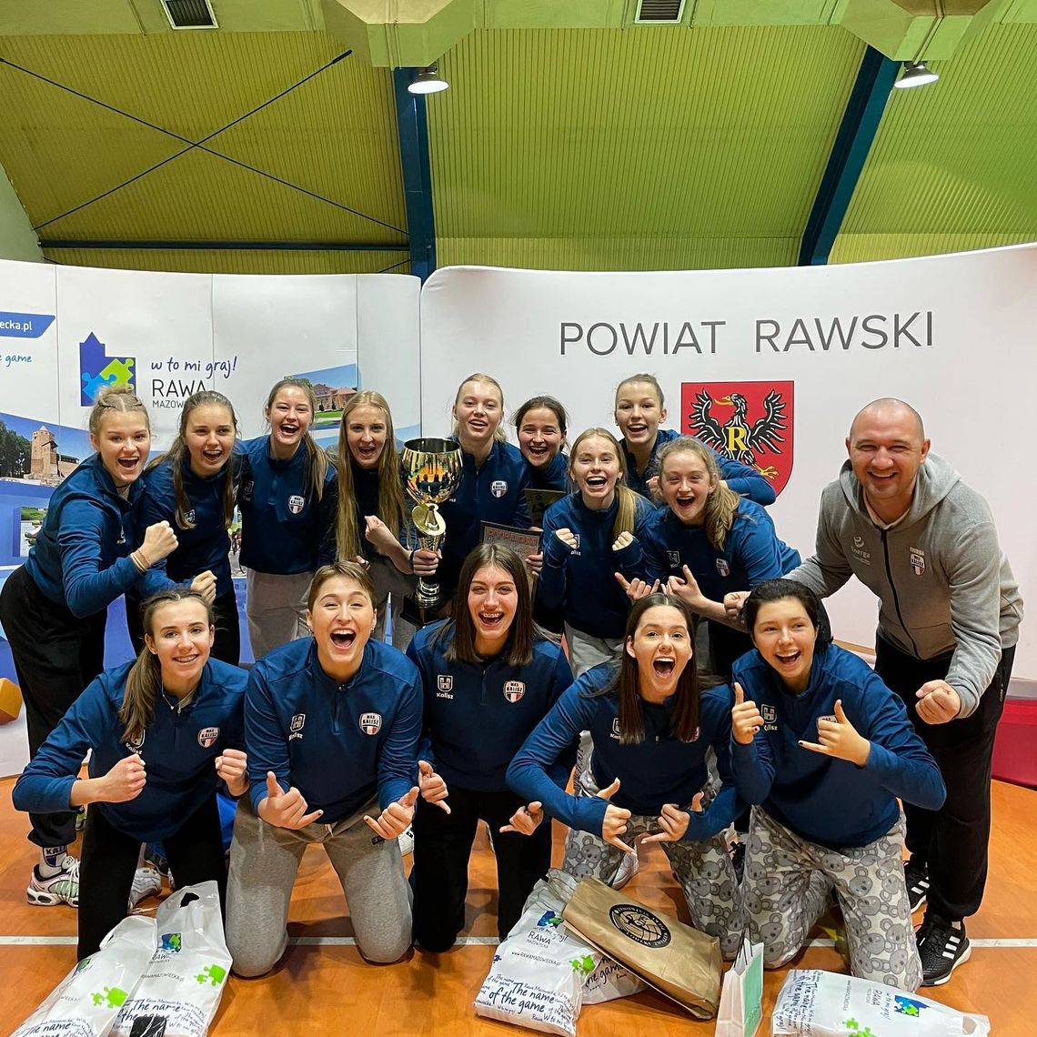 Podium i wyróżnienia. Sukces juniorek MKS-u w prestiżowym turnieju