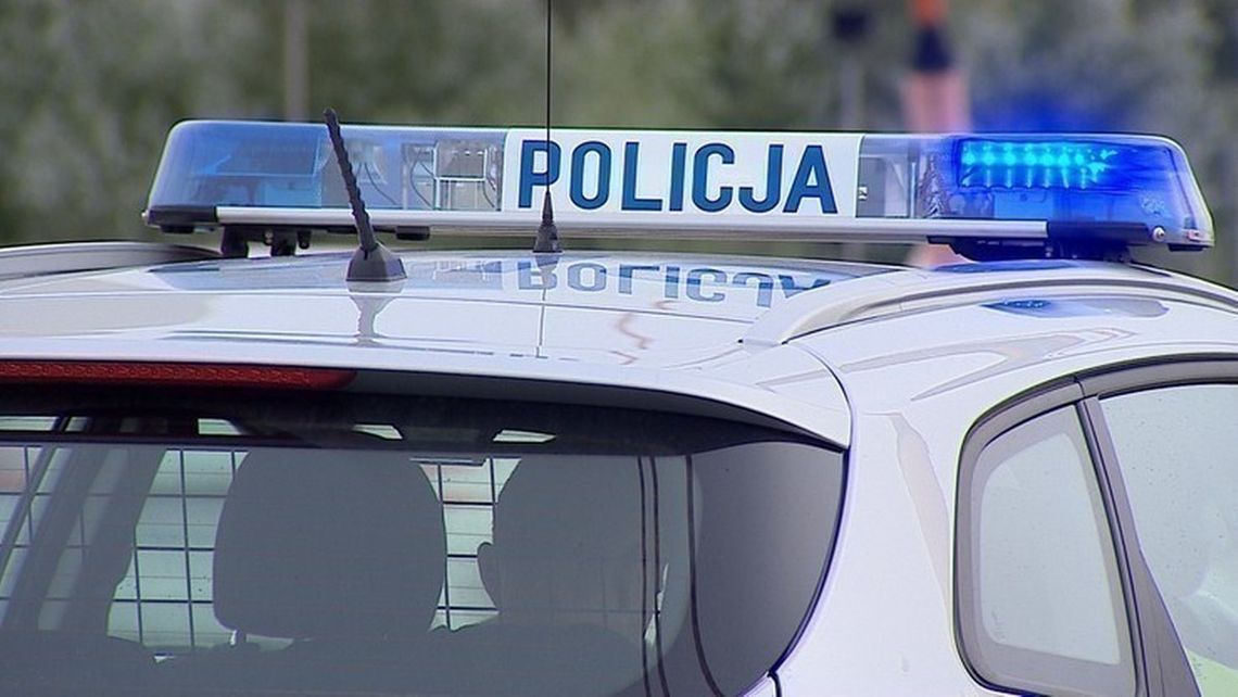 Podszedł z pozornie niewinną prośbą. Finał zaskoczył 77-latka