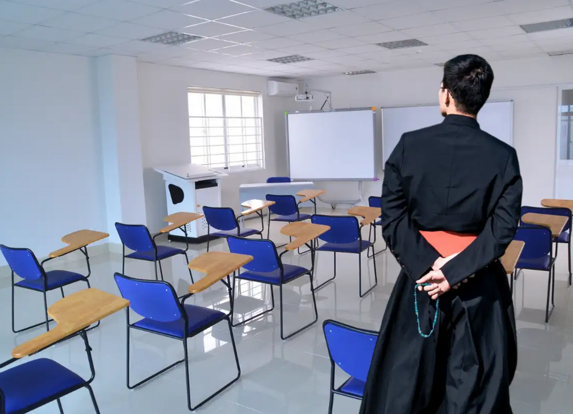 Pójdą dzieci na religię? W sprawie zajęć głos zabiera biskup