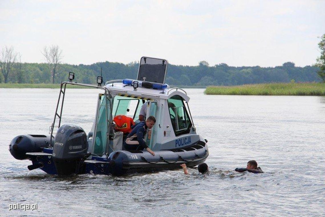 Policja apeluje o ostrożność nad wodą. Tylko w weekend utonęło 19 osób