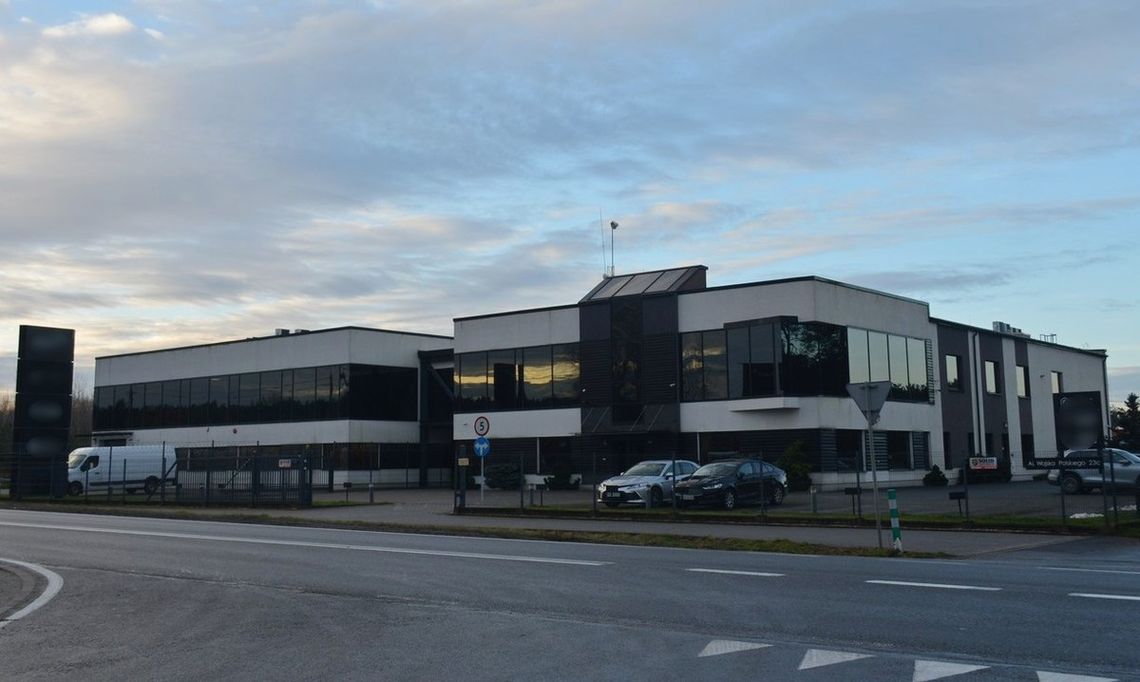 Policja przejmuje ten biurowiec. Oszczędziła tak miliony