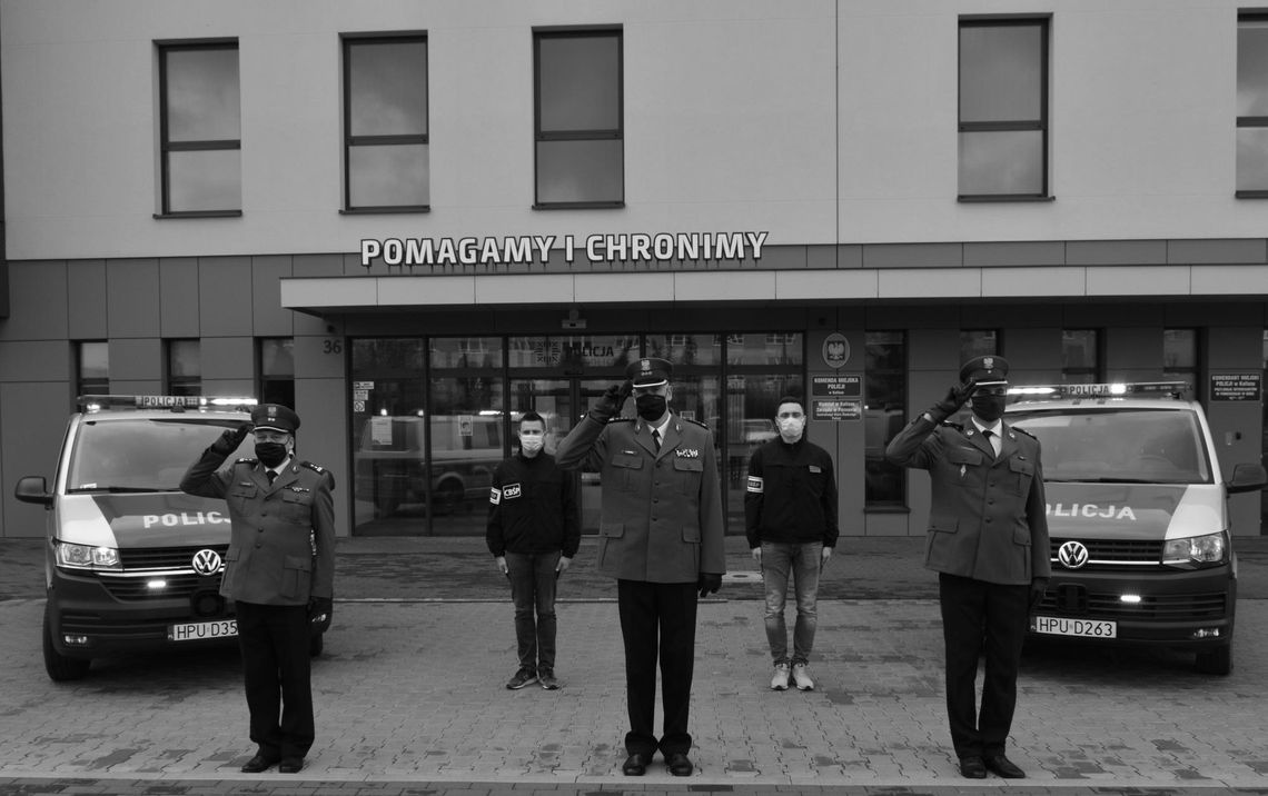 Policjanci kaliskiej komendy pożegnali kolegę, który zginął na służbie ZDJĘCIA