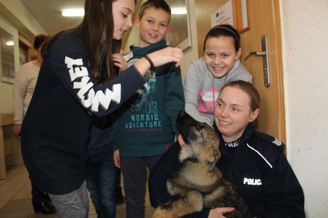 Policjanci na półkoloniach ZDJĘCIA