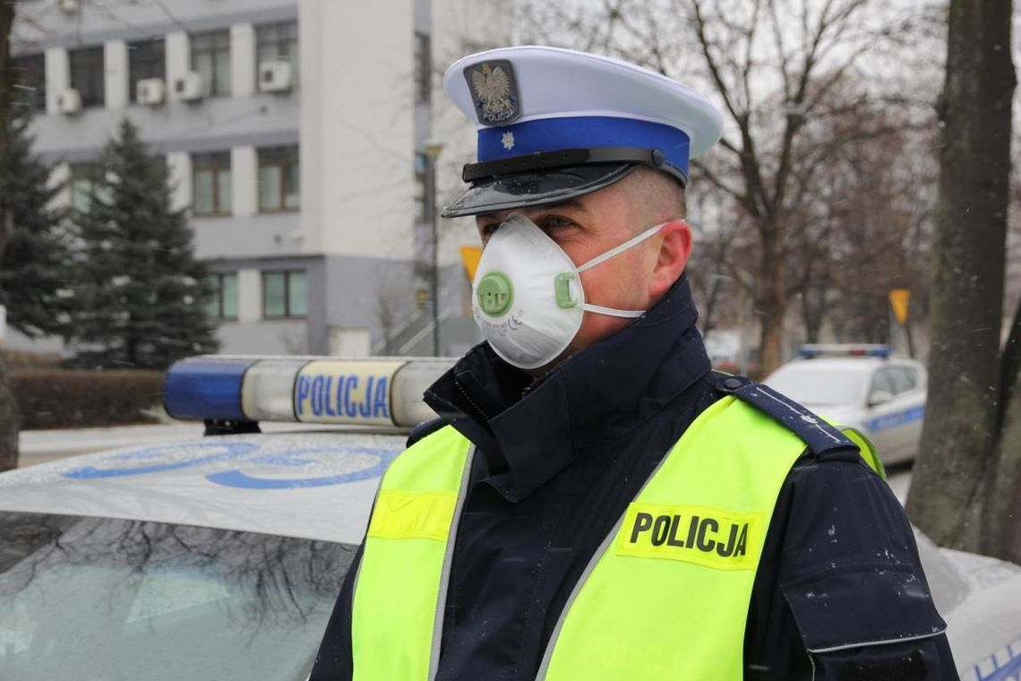 Policjanci wyjdą na ulice w maskach antysmogowych