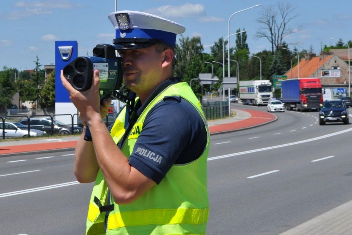 Policyjna akcja „Prędkość – zero tolerancji”: 85 mandatów i zabrane prawo jazdy