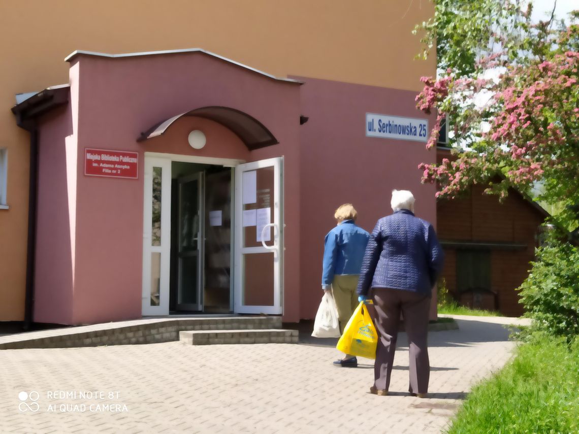 Ponad tysiąc wypożyczeń jednego dnia. Czytelnicy wracają do bibliotek