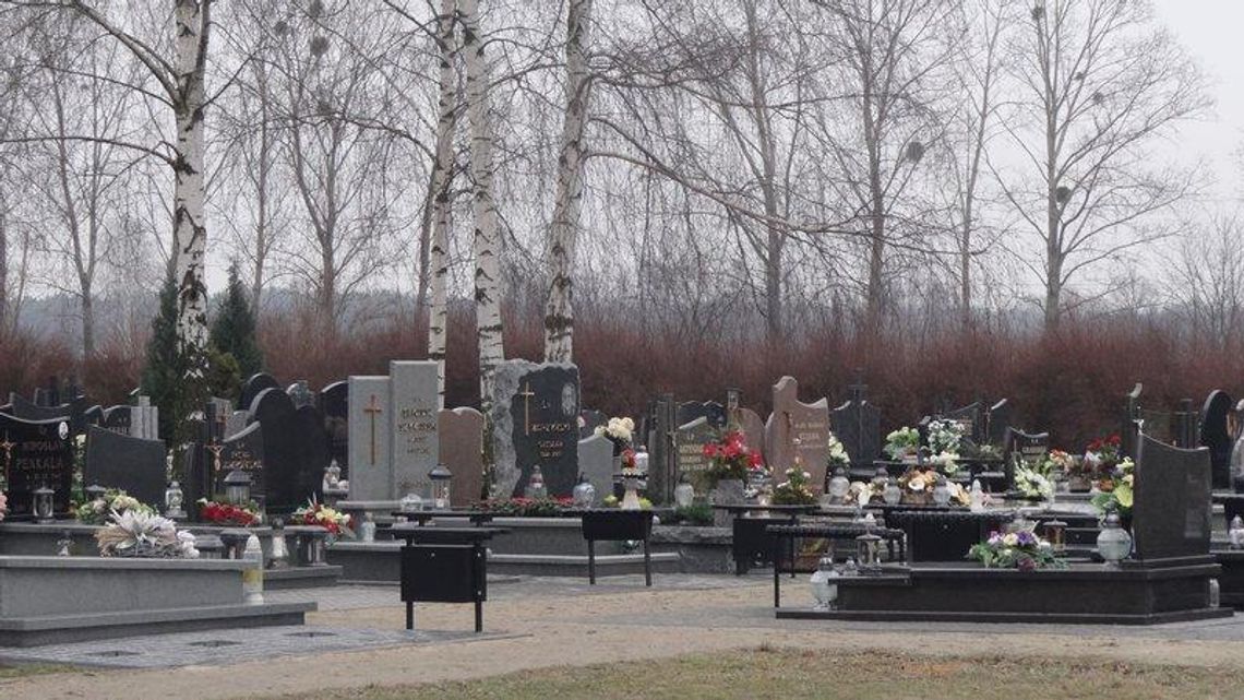 Porządki na Cmentarzu Komunalnym