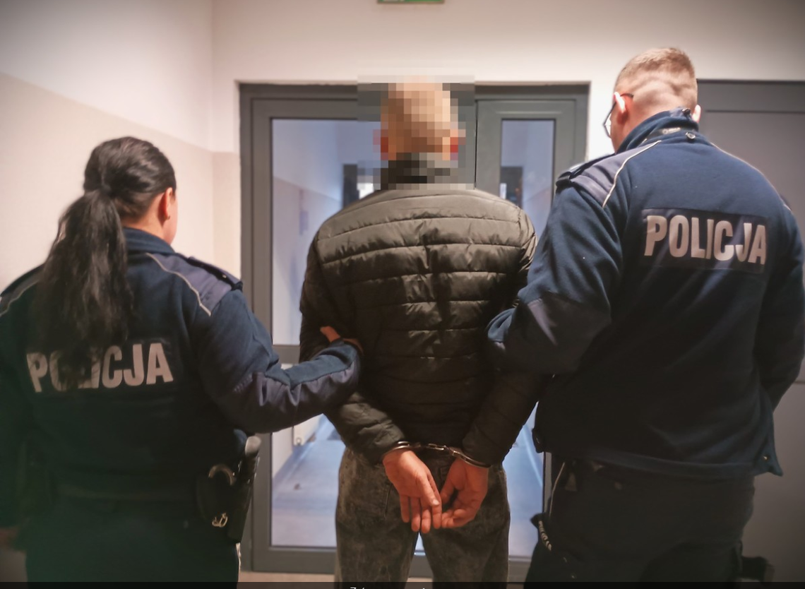 Poszukiwany 44-latek miał udawać zmarłego. Interweniowała policja i strażacy