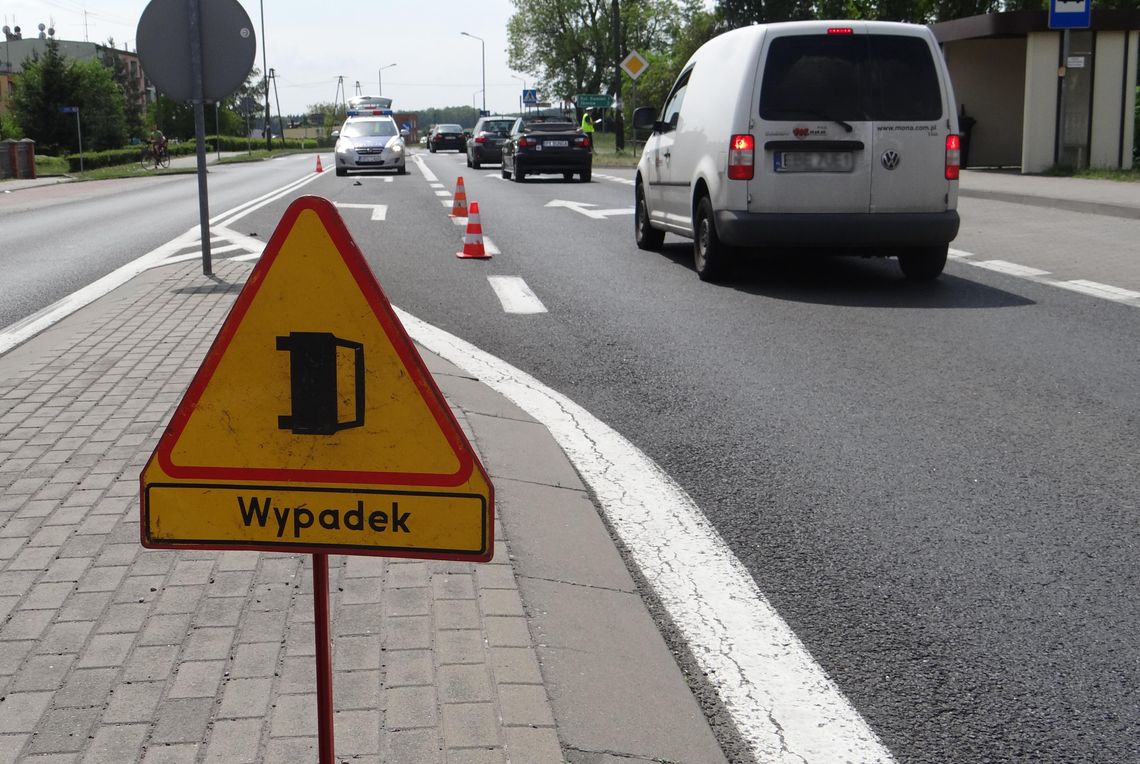 Potrącenie kobiety. Kierowca uciekł z miejsca wypadku ZDJĘCIA