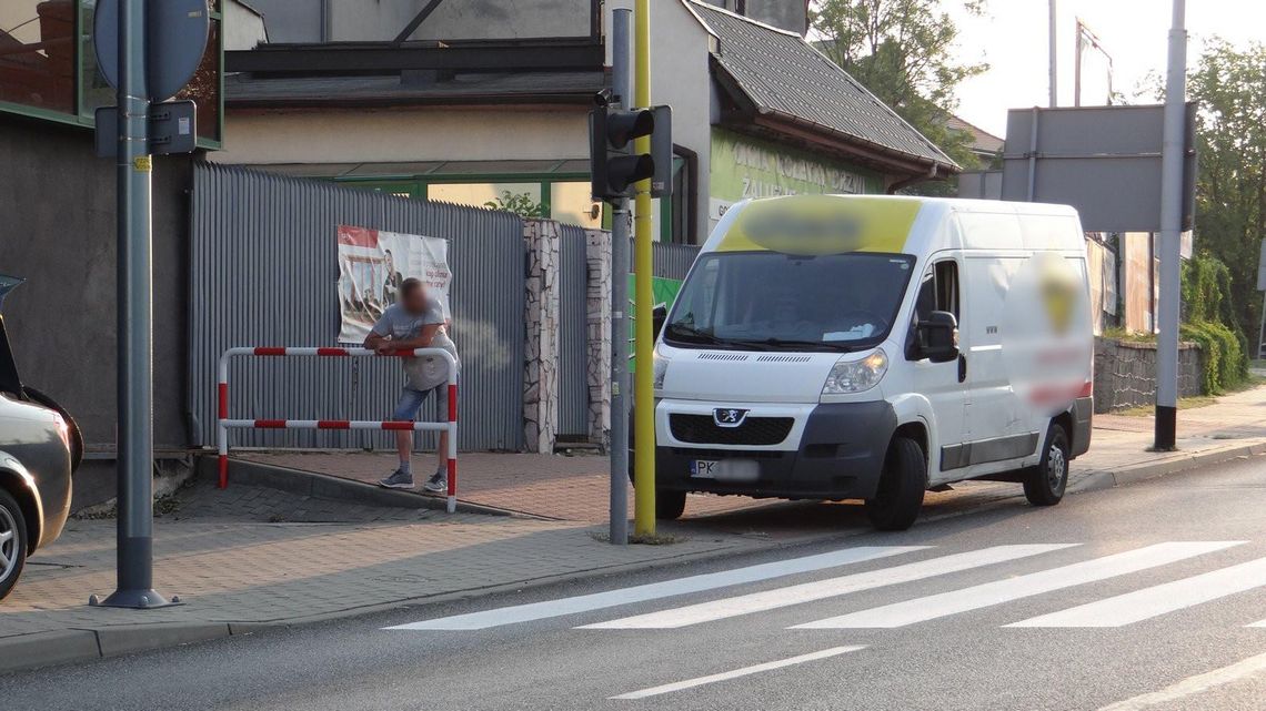 Potrącenie rowerzystki na ul. Warszawskiej ZDJĘCIA