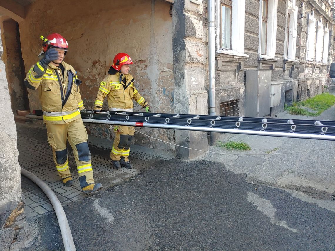 Pożar przy Jabłkowskiego ZDJĘCIA