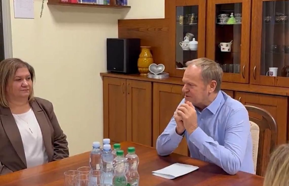 Premier Tusk na ratunek nauczycielom. „Dałem słowo” Premier Tusk na ratunek nauczycielom. „Dałem słowo”