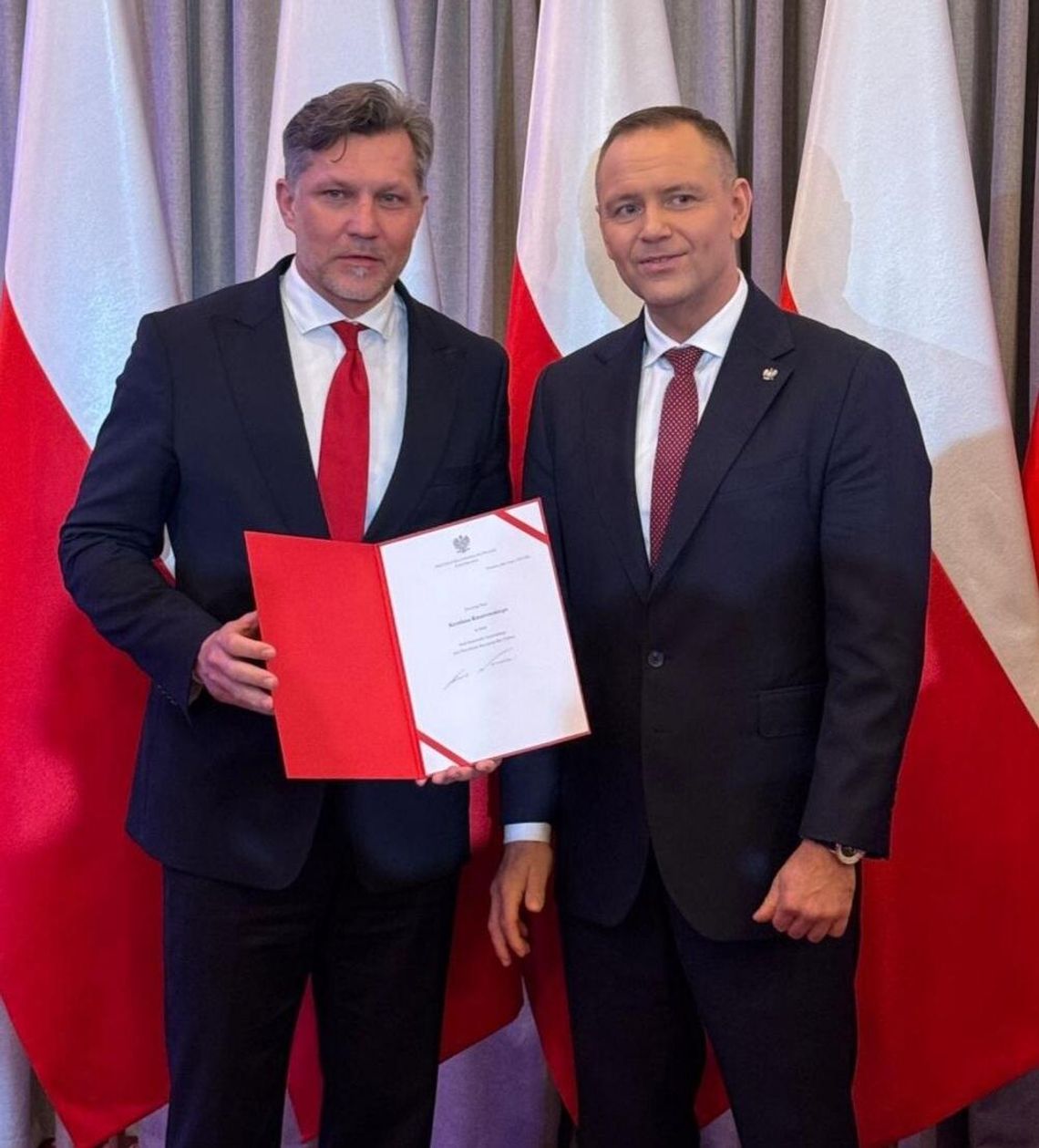 Prezydent z prezydentem. Akt powołania dla Kinastowskiego Prezydent z prezydentem. Akt powołania dla Kinastowskiego