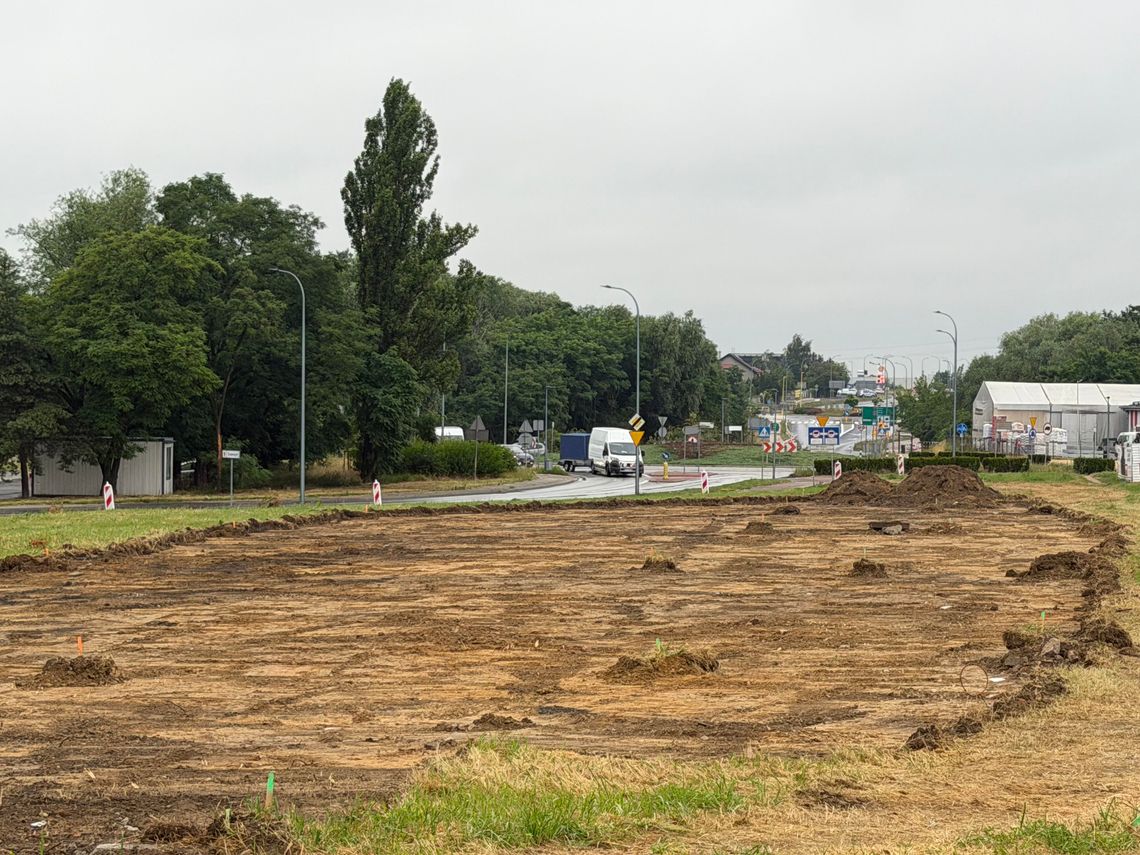 „Prostują” drogę. Kierowcy czekali na to latami „Prostują” drogę. Kierowcy czekali na to latami