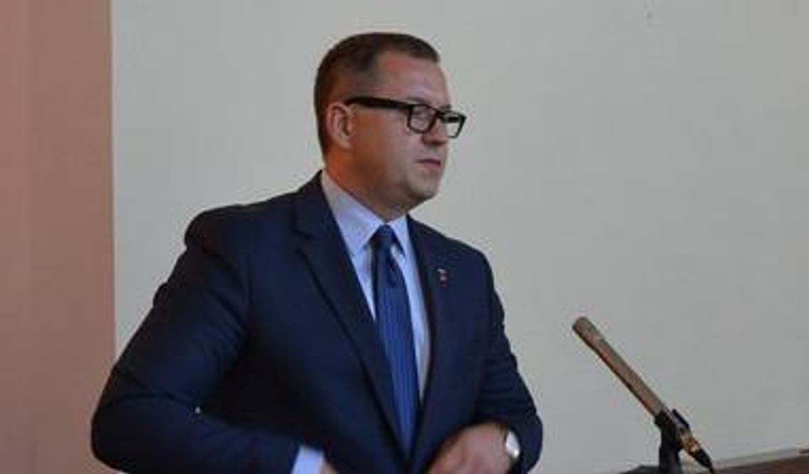 Przedterminowe wybory już tej jesieni? Zaskakujące oświadczenie prezydenta Sapińskiego