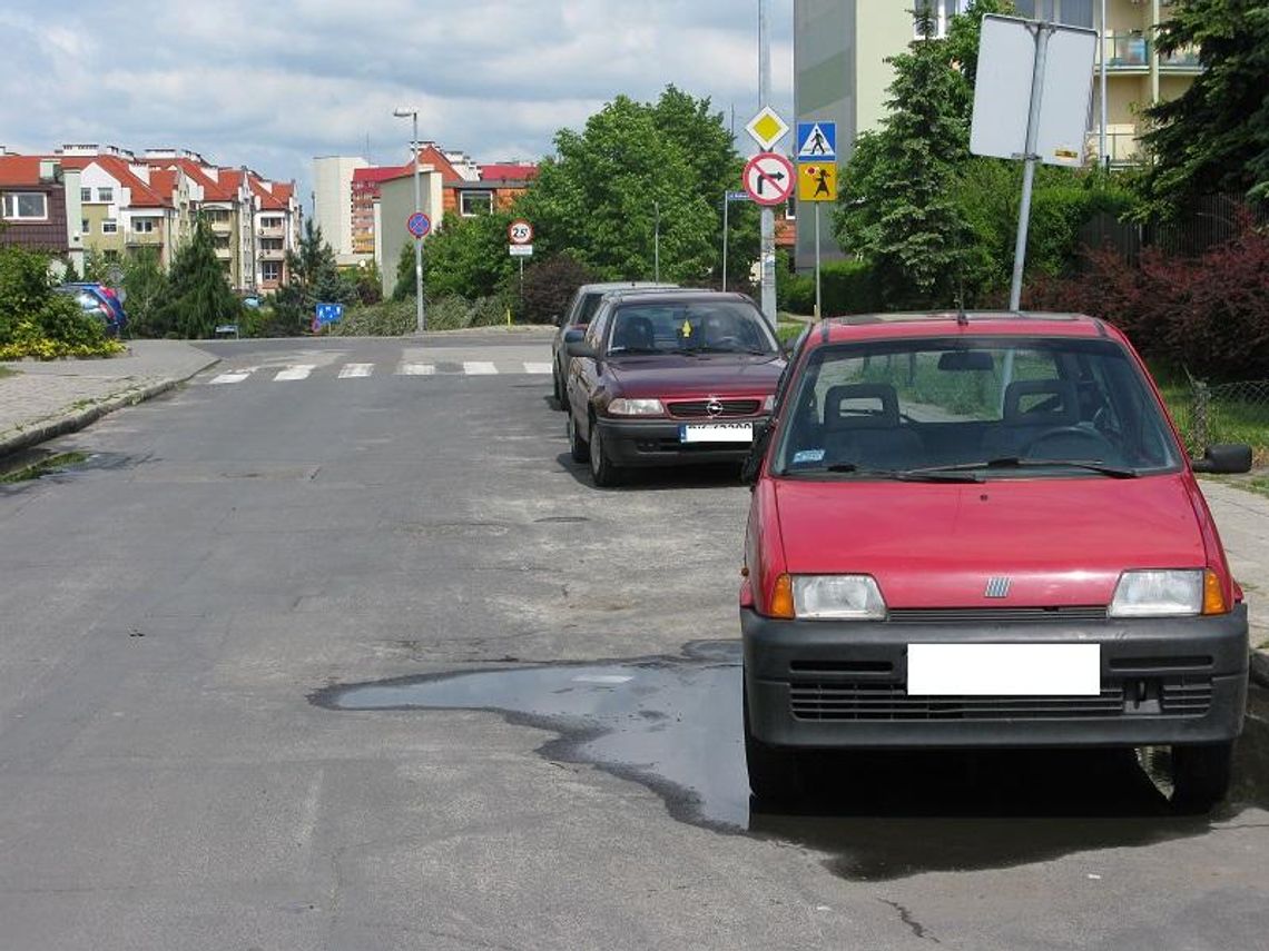 Przewracali samochody, łamali znaki drogowe AKTUALIZACJA