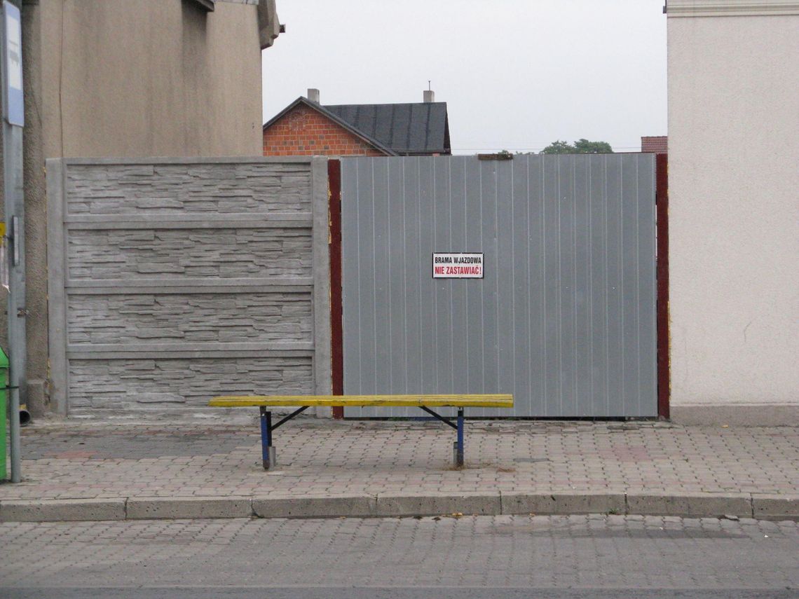 Przystanek autobusowy na bramie wjazdowej? ZDJĘCIA