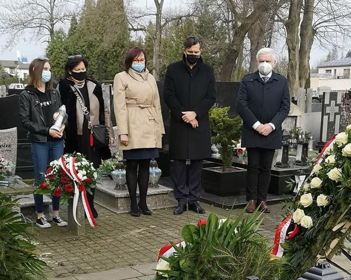 Rocznica katastrofy smoleńskiej. Oddali hołd tragicznie zmarłej kaliszance Gabrieli Zych ZDJĘCIA