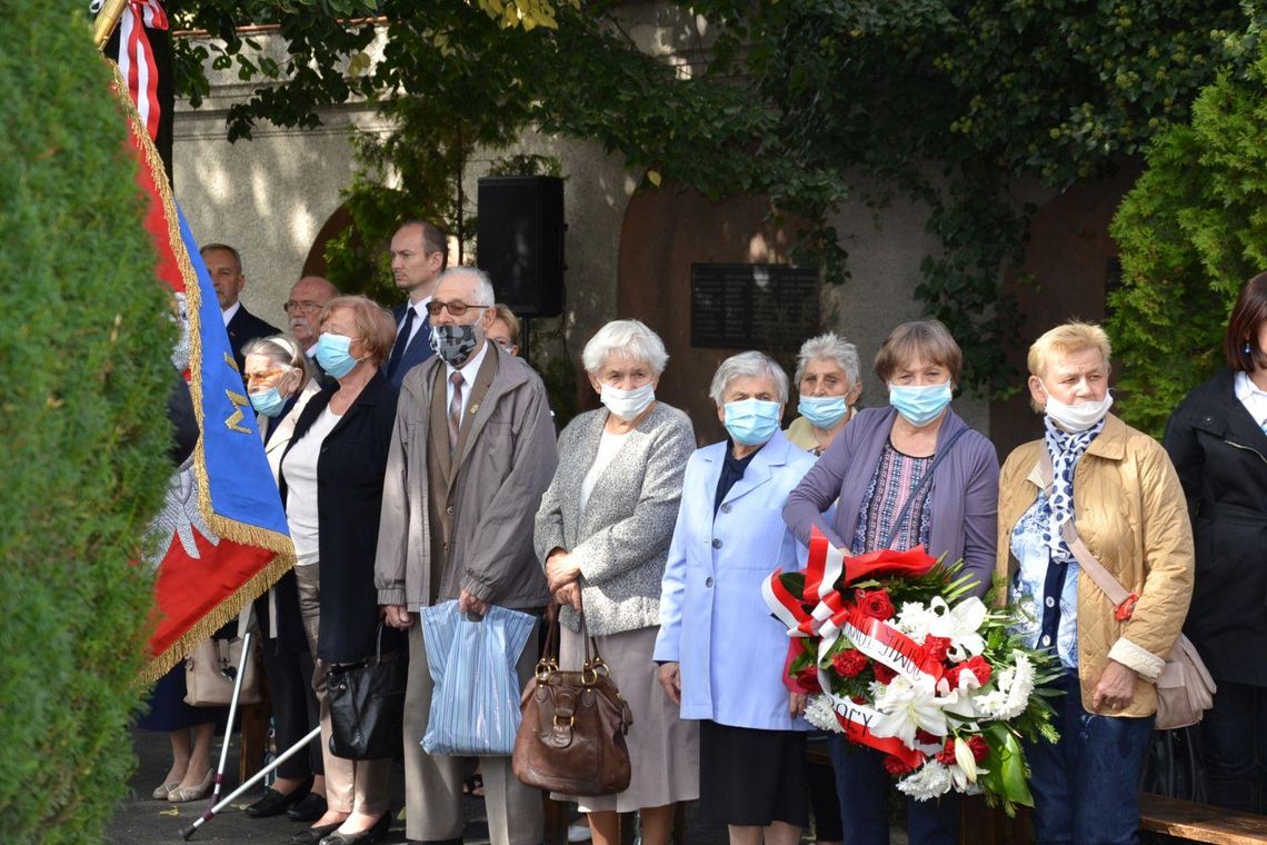 Rocznica napaści ZSRR na Polskę. Kaliszanie oddali hołd ofiarom sowietów ZDJĘCIA