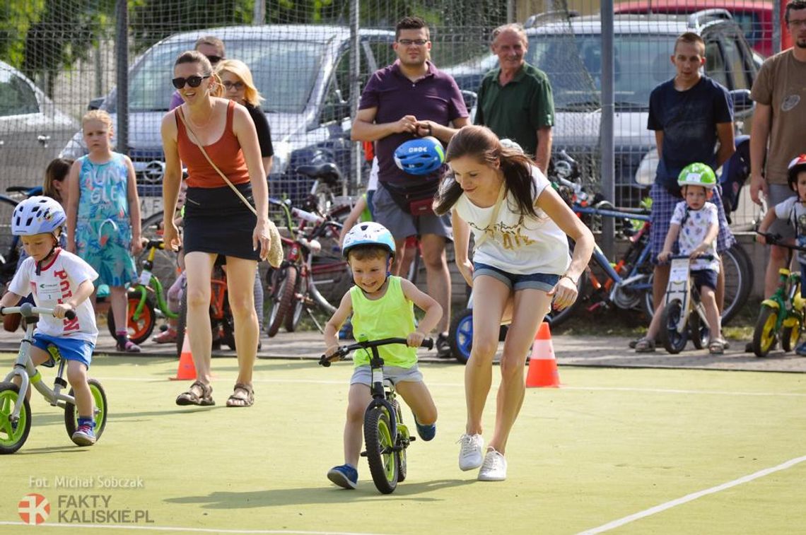 Rodzinnie i rowerowo. Kolarskie święto przy Wale Matejki ZDJĘCIA