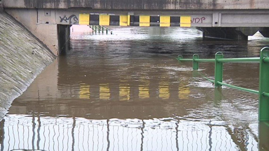 Rośnie poziom wody w Prośnie i Swędrni