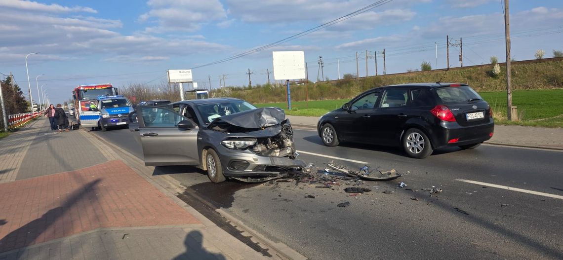 Roztargnienie przyczyną wypadku? 49-latce zabrano prawo jazdy