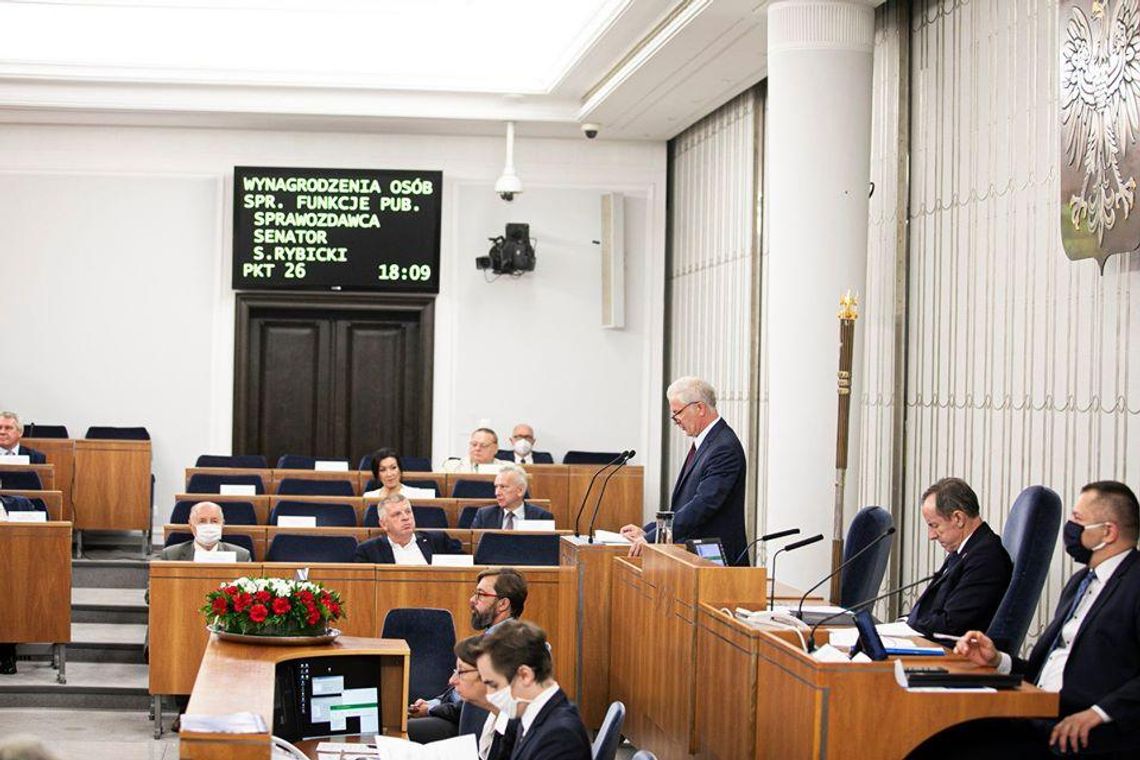 Senat przeciw podwyżkom dla polityków. Jak głosował senator Janusz Pęcherz?