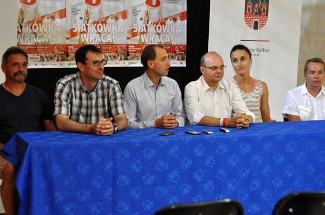 Siatkarki i siatkarze poznali trenerów