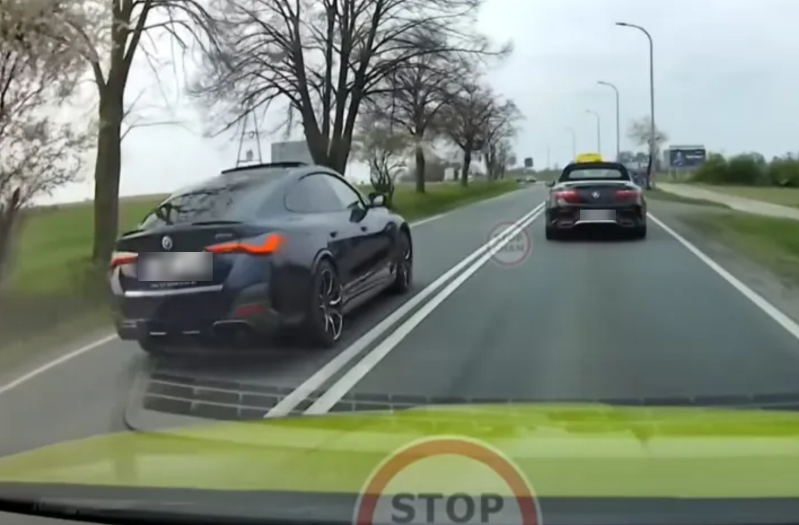 Skrajna brawura na drodze. Kierowca elektrycznego BMW nagrany na ,,krajówce''
