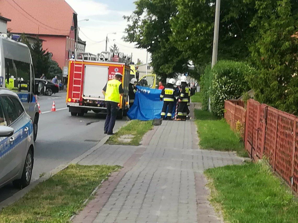 Śmiertelne potrącenie rowerzysty w Nowych Skalmierzycach ZDJĘCIA i WIDEO