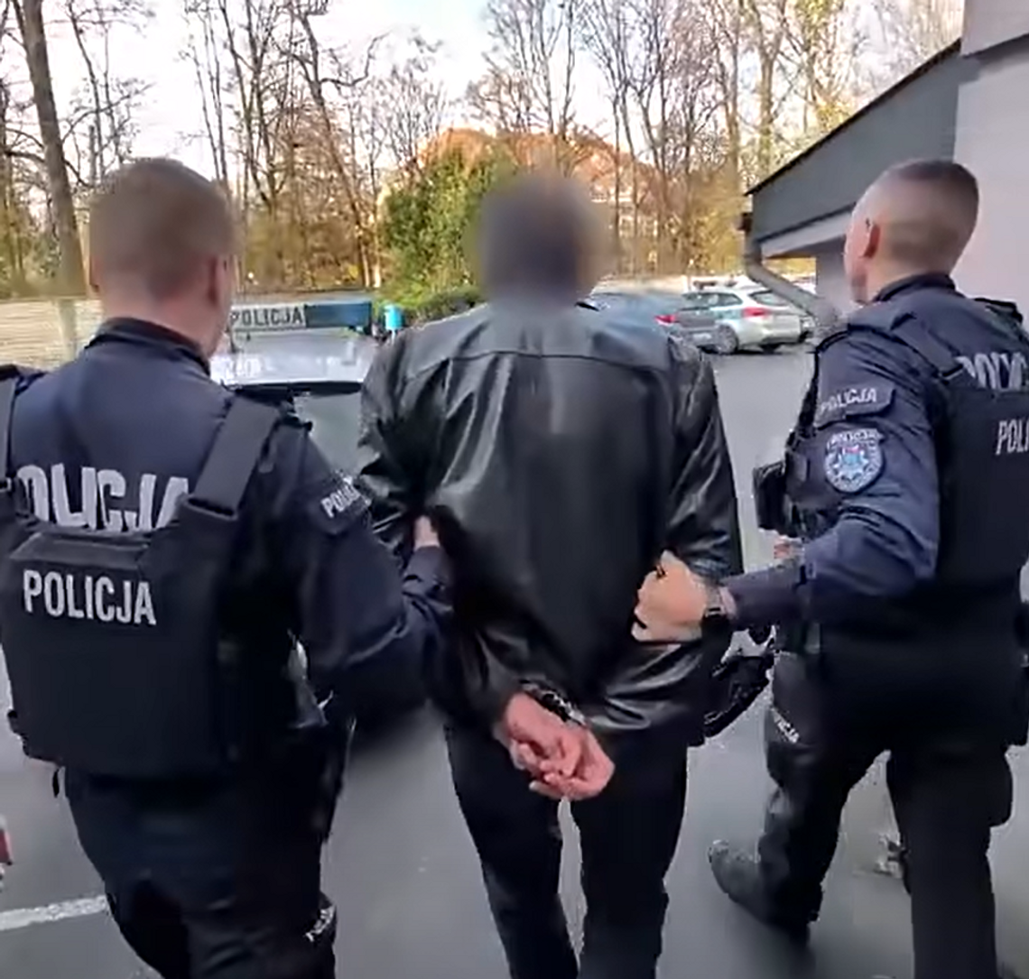 Śmiertelne potrącenie. Sprawca w kajdankach Śmiertelne potrącenie. Sprawca w kajdankach