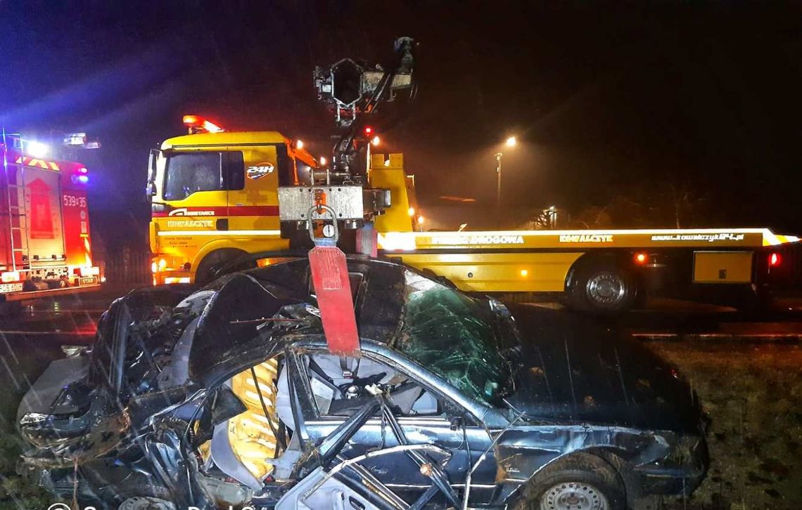 Śmiertelny Wypadek W Odolanowie. Nie żyje Kierowca Bmw