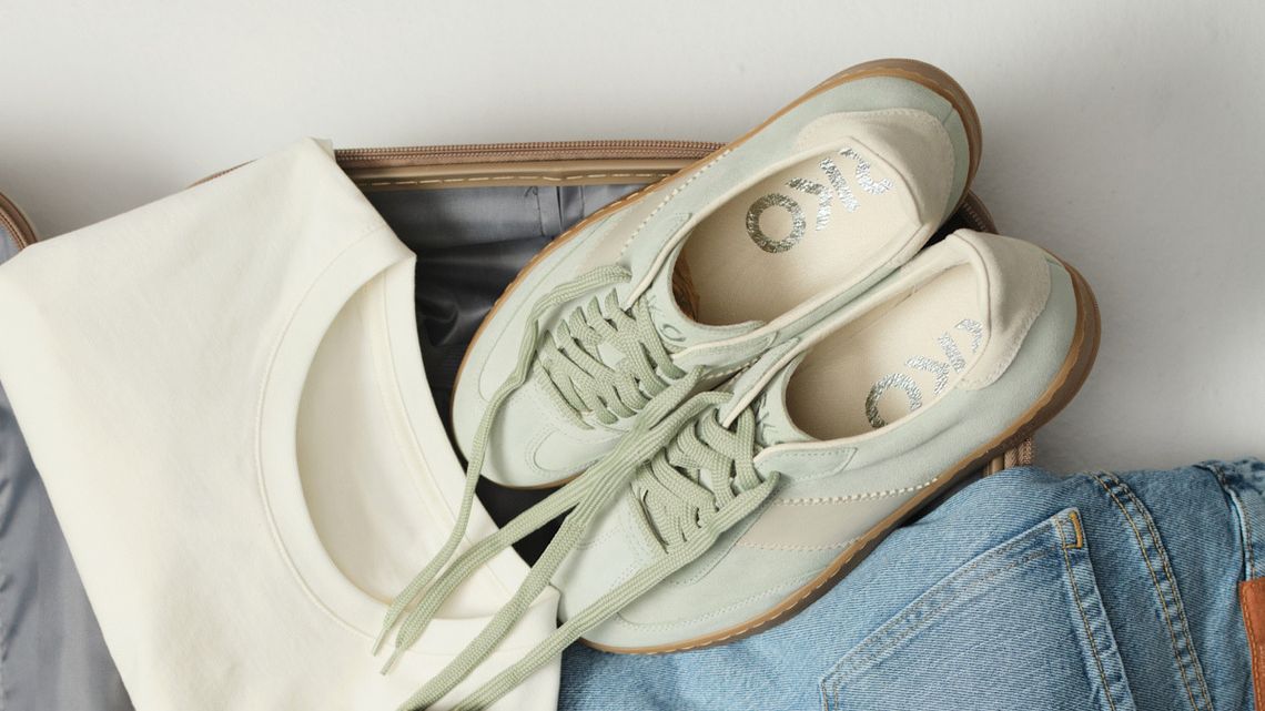 Sneakersy damskie – wygoda, styl i nowoczesna elegancja w codziennym wydaniu Sneakersy damskie – wygoda, styl i nowoczesna elegancja w codziennym wydaniu