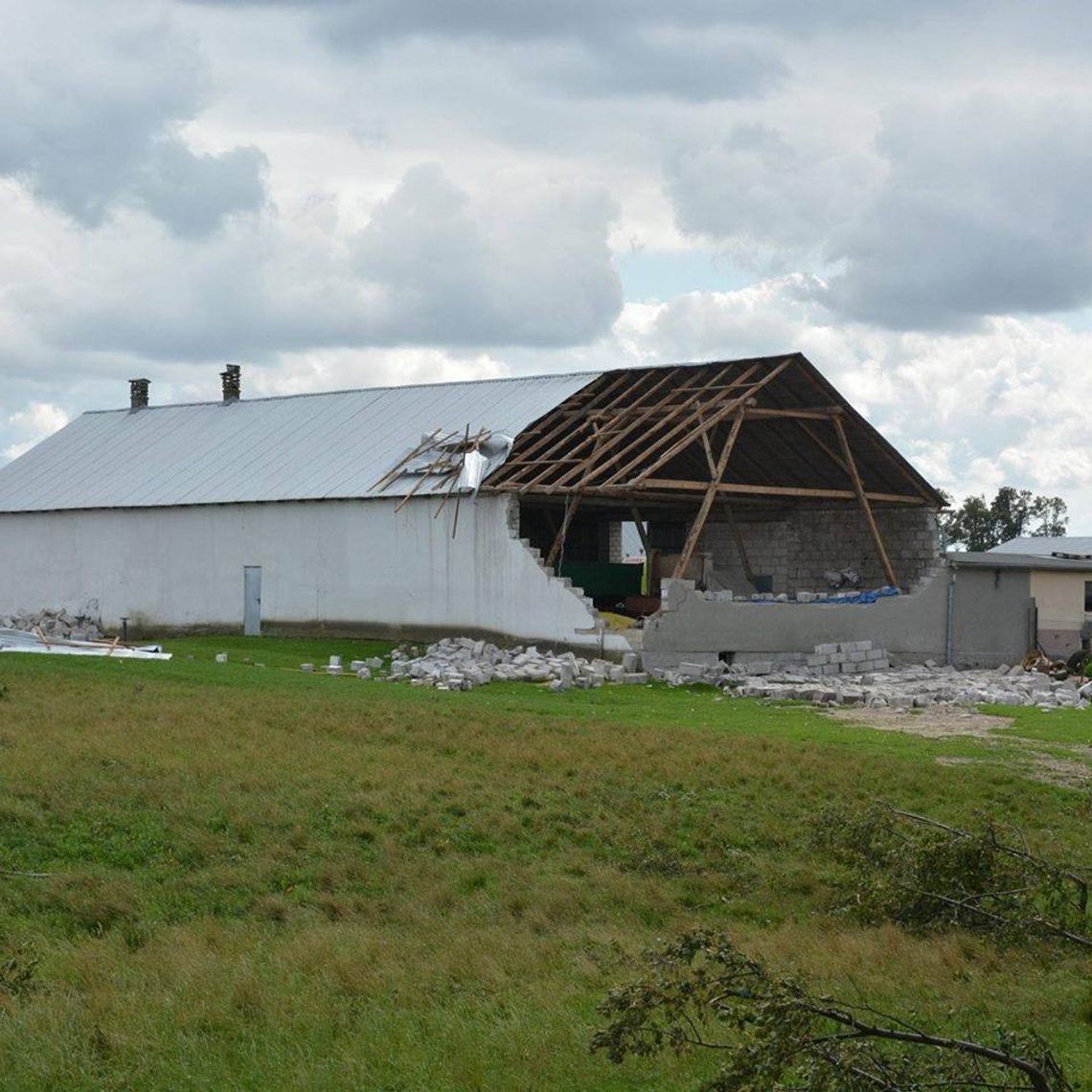 Sośno wciąż potrzebuje pomocy po sierpniowych nawałnicach. Jadą tam nas strażacy